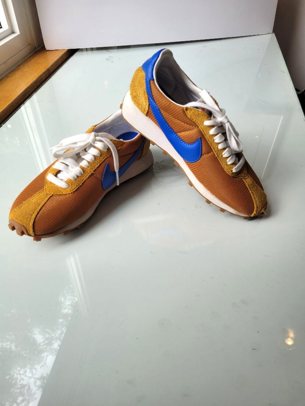 Nike Women's LD-1000 Sneaker Desert Ochre/Hyper Royal Size 7.5